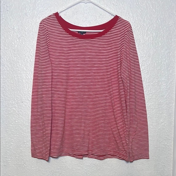 Splendid Red Striped Women's Top with back button size large - Picture 1 of 8